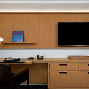 Executive Suite met Rolstoeltoegankelijkheid met een King Size Bed